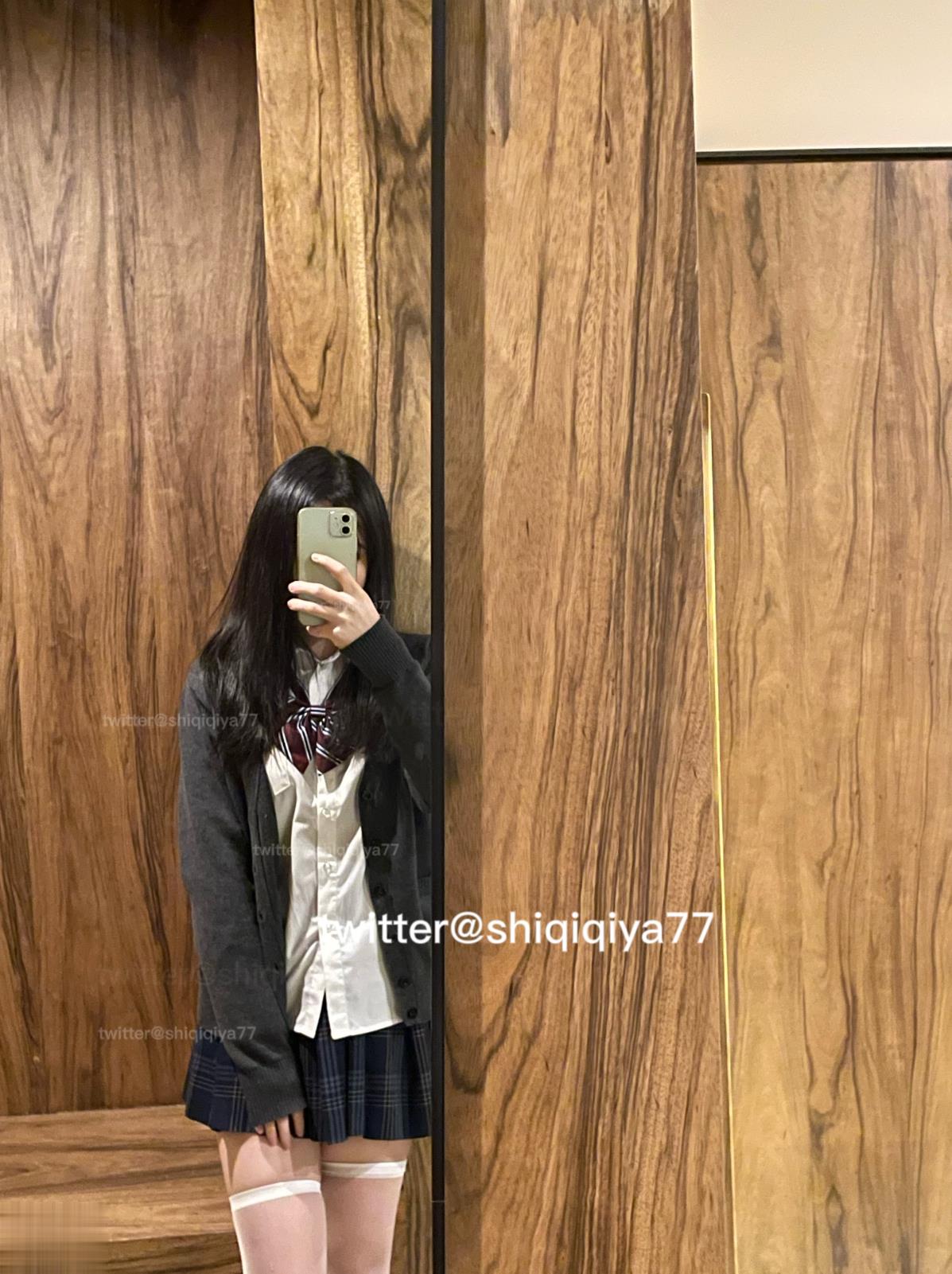 七七呀（shiqiqiya77）合集[77P+13V-332MB][5积分]-丽丝屋