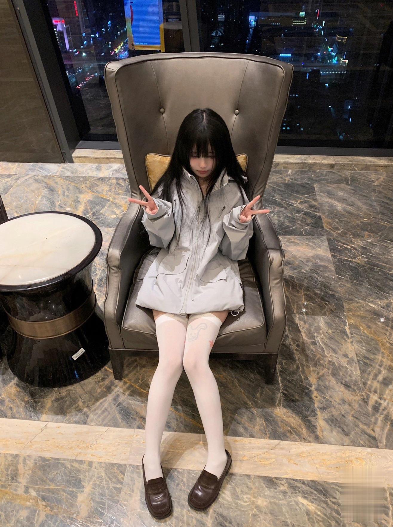 爱莉兔(xiaosusubi)合集[239P+77V-398MB][10积分]