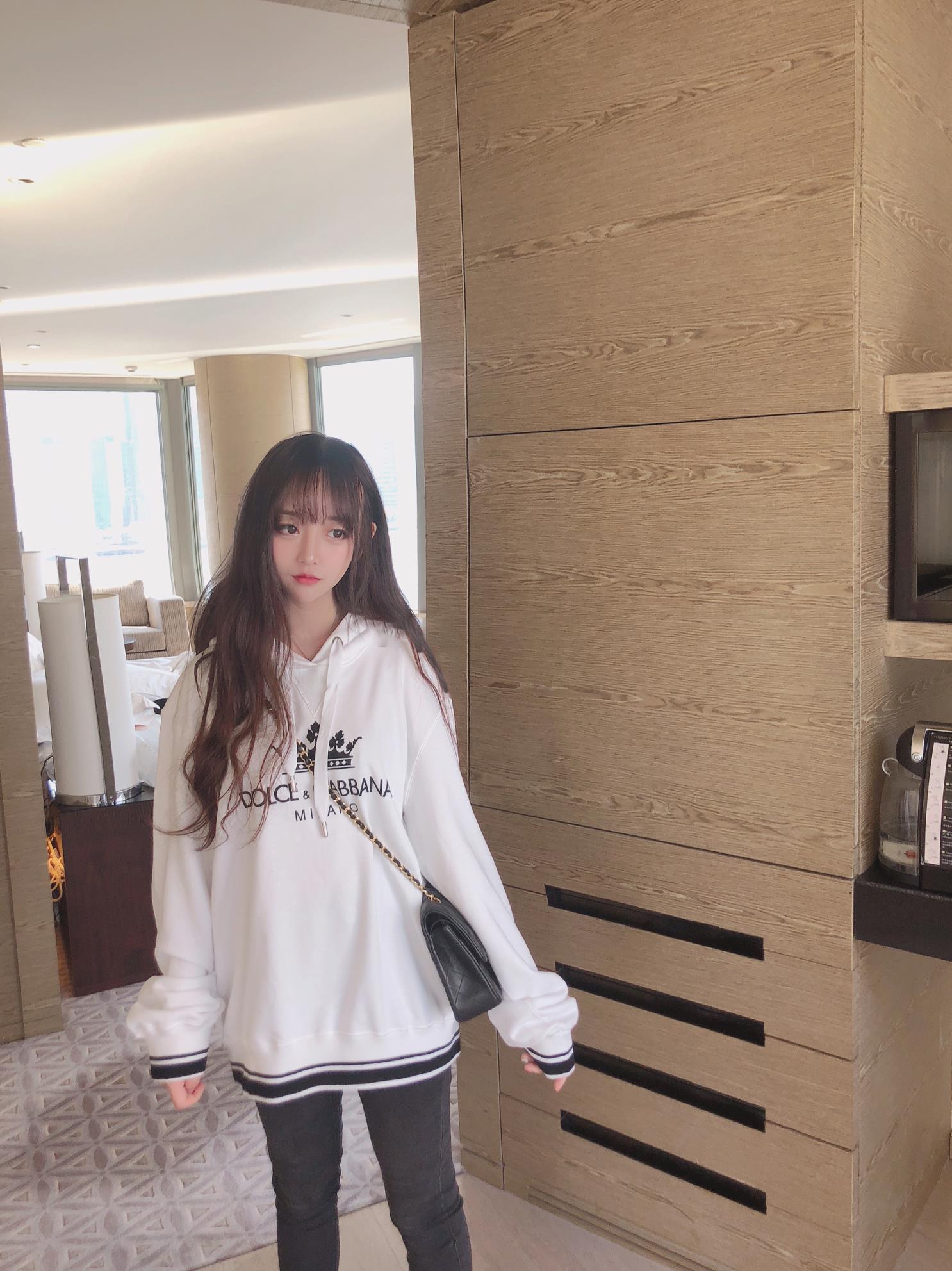 过期米线喵（米线线sama）80套合集[2343张图+3个视频4.81G][10积分]-丽丝屋