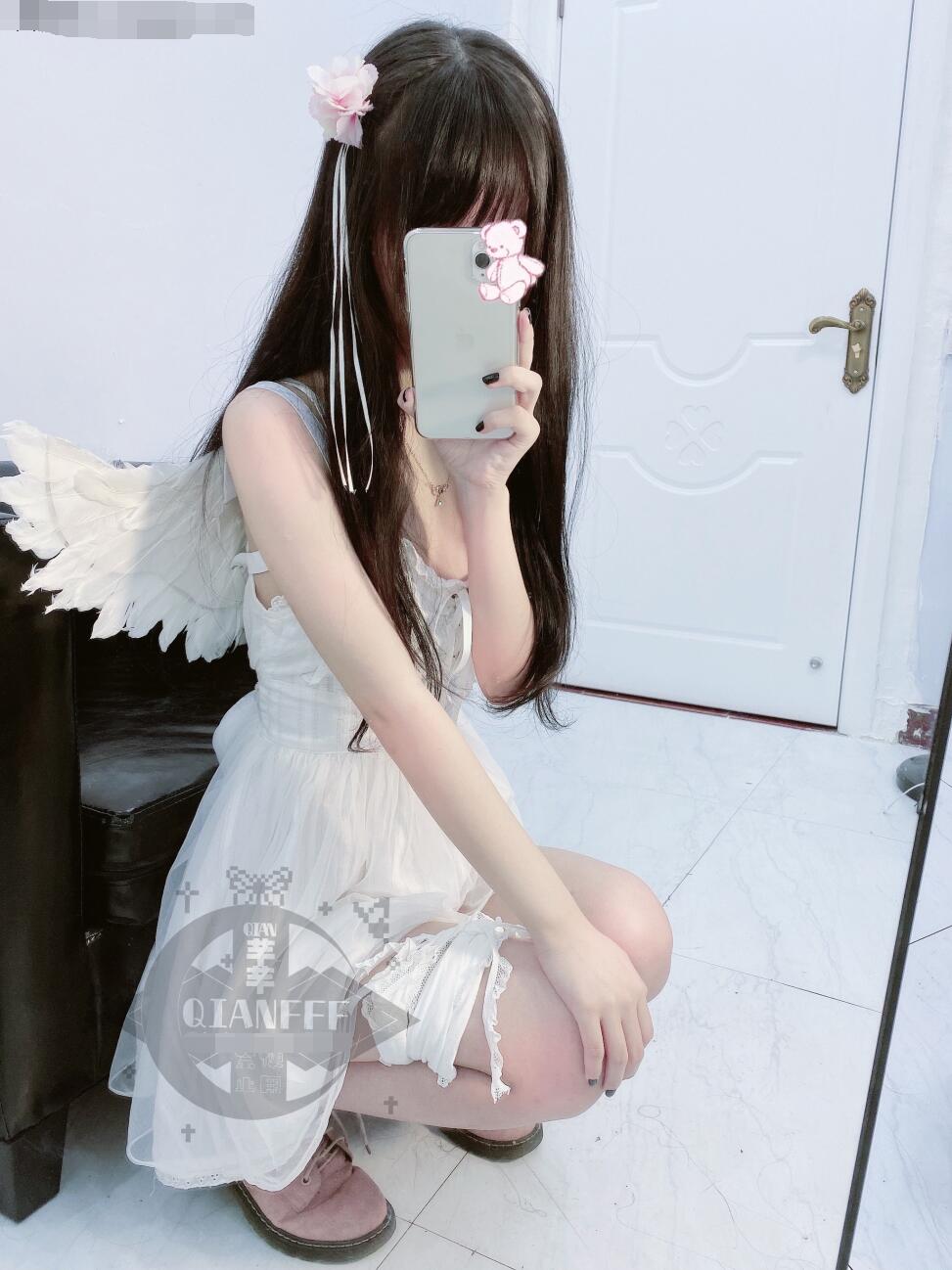 芊芊3套合集[145张图+1个视频292MB][5积分]