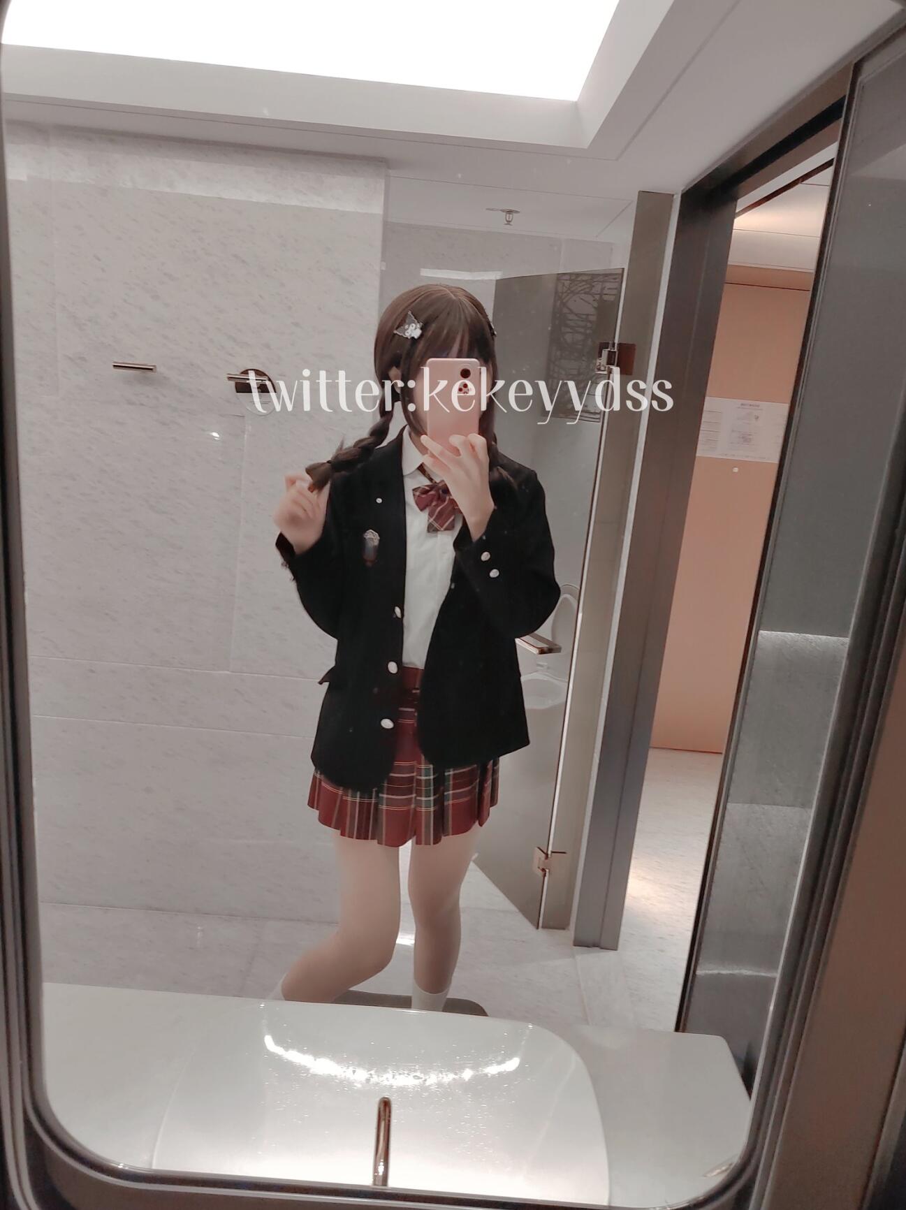 可可yyds合集[163张图+33个视频353MB][5积分]