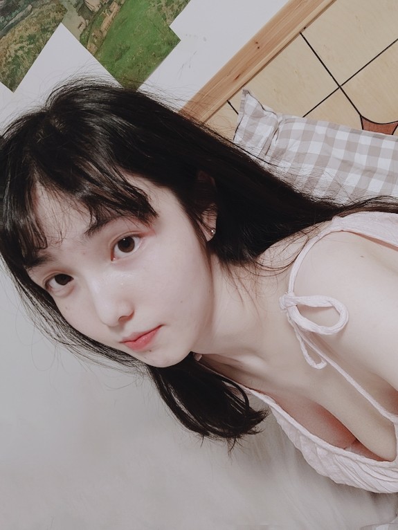 越南Ericahand合集[477张图+36个视频9.16G][20积分]