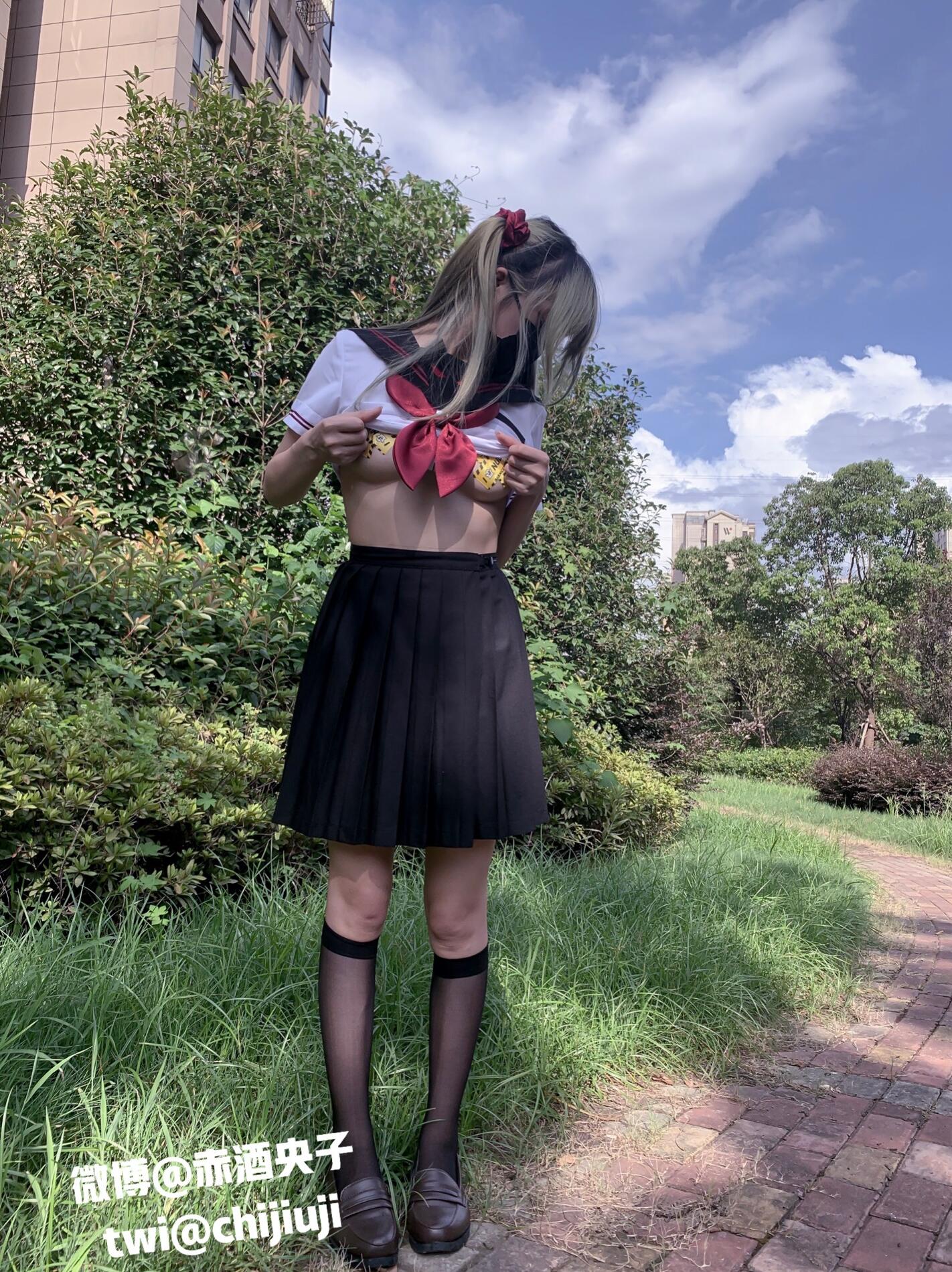 赤酒央子23套合集[1382张图+3个视频2.13G][10积分]