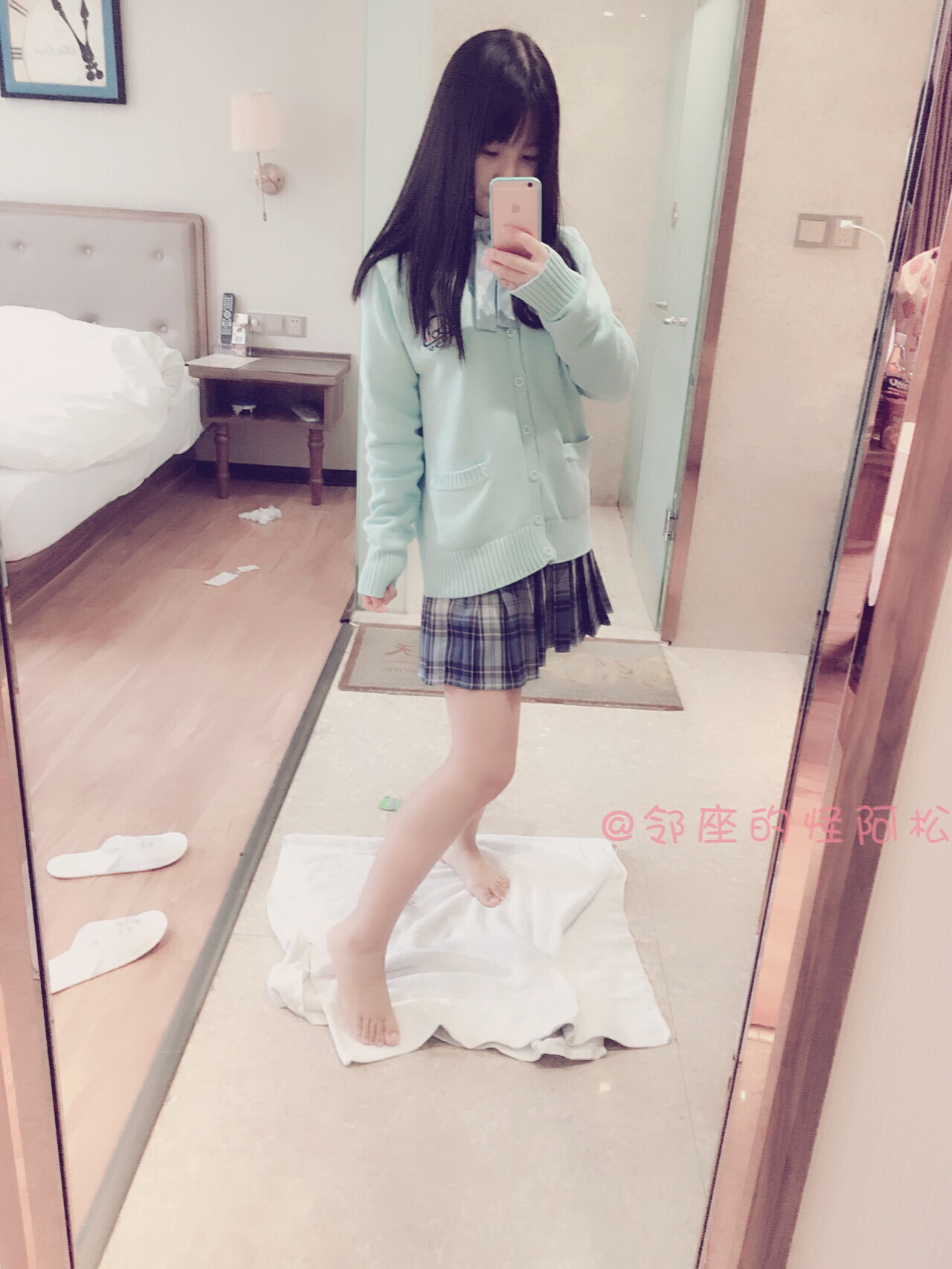 邻座的怪阿松（怪蜀黍的乖萝莉、松果酱心)82套合集[2701张图+54个视频4.17G][20积分]